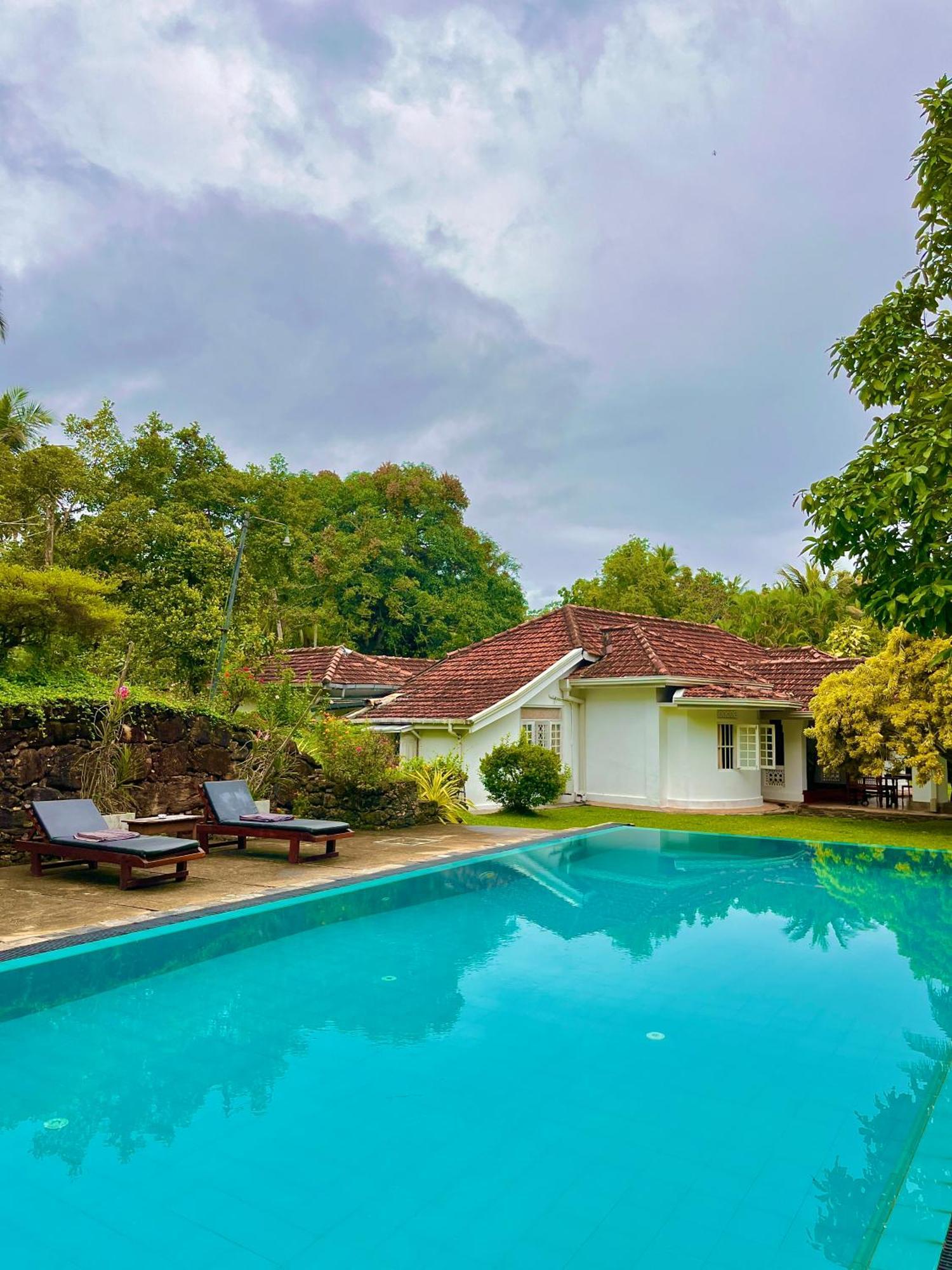 Thalpe Walawwa Heritage Villa Unawatuna Exterior foto