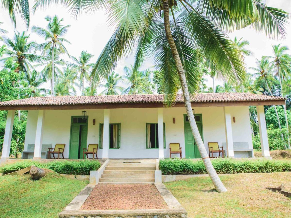Thalpe Walawwa Heritage Villa Unawatuna Exterior foto