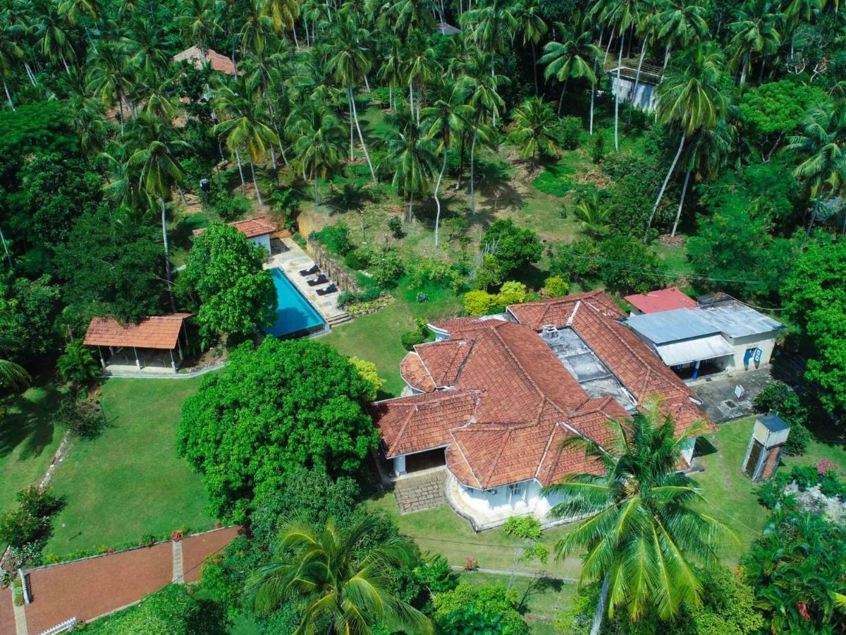 Thalpe Walawwa Heritage Villa Unawatuna Exterior foto