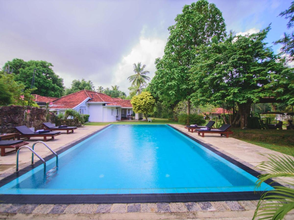 Thalpe Walawwa Heritage Villa Unawatuna Exterior foto